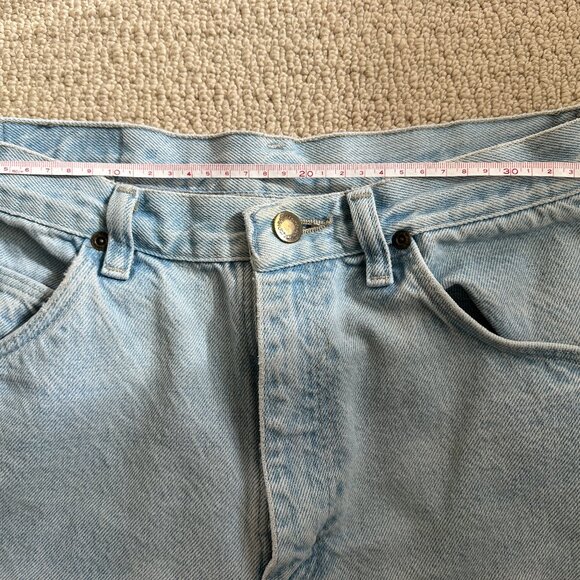 Wrangler Vintage Jean Shorts - Picture 4 of 5